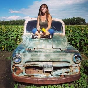 Meet your Posher, Serena louise